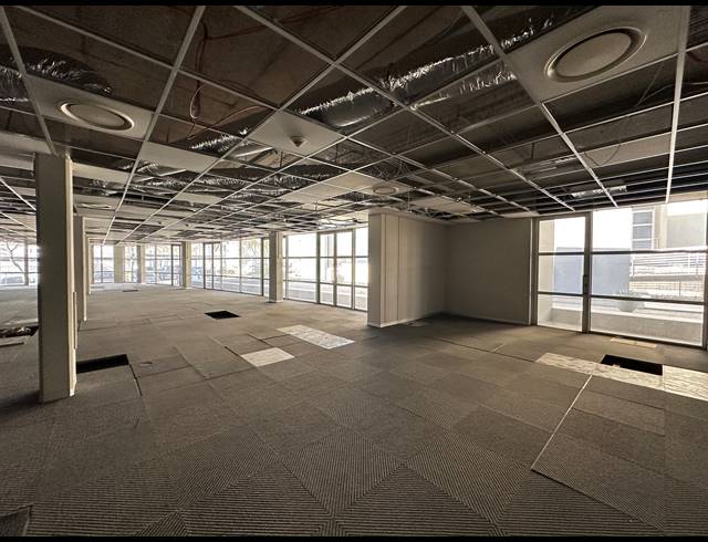 236.80M² OFFICE TO LET IN ECO PARK ESTATE